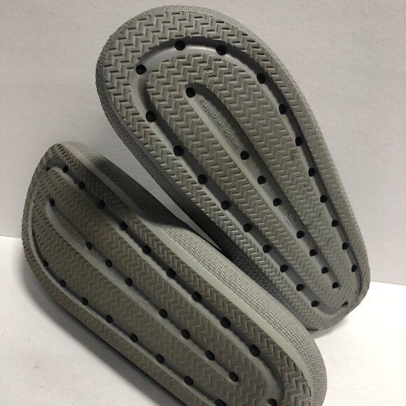 J Slides Women’s SoCool Gray Sandals, Size 10M - Picture 5 of 6